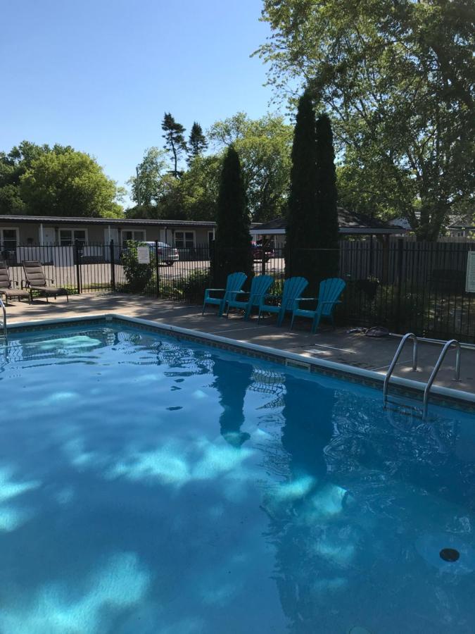 Lakeview Motel & Cottage 킨카딘 외부 사진